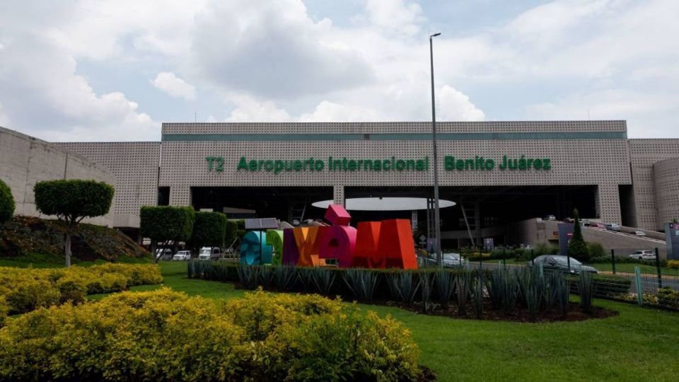 AMLO obligará a usuarios a utilizar el AIFA