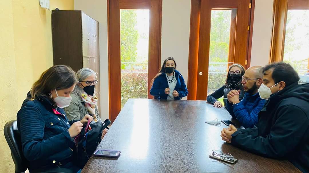 ComplejoIngapir's tweet photo. 🇪🇨🤝🇺🇸 El Centro de Investigación e Interpretación del Complejo Arqueológico Ingapirca, recibió la visita de representantes de la U.S. Embassy Ecuador en el marco del proyecto “Un viaje por el Qhapaq Ñañ”. https://t.co/QEaMGvIoHw