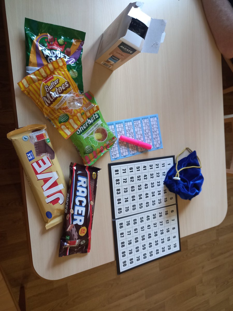 AustenActivity's tweet photo. Super hot day today. So we've sticked up on ice pops and we've made mocktails and had some music and played some prize bingo.
Our gents are coping admirably. https://t.co/oh9DwTLw92