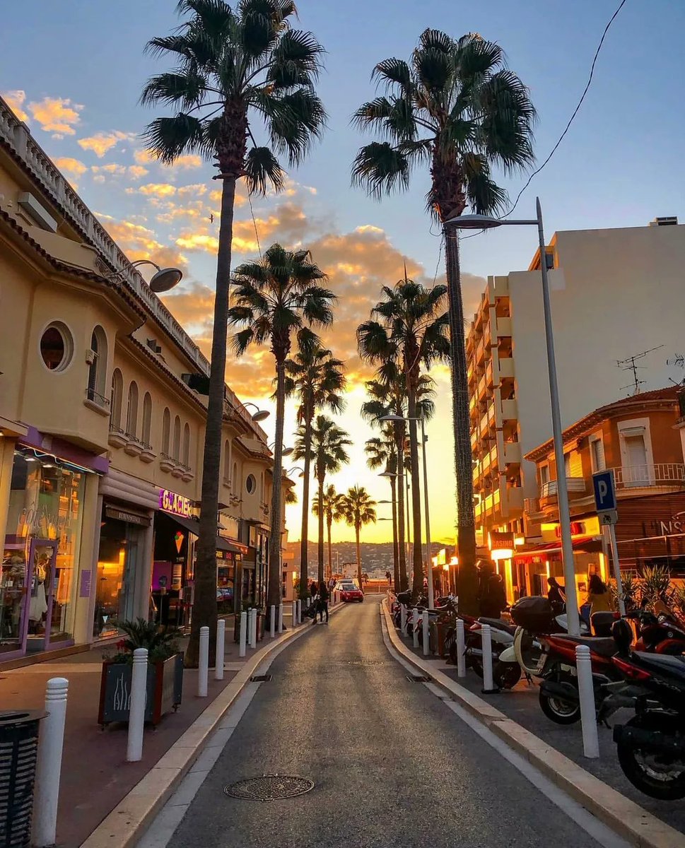 TravelVida's tweet photo. Juan-les-Pins, France 🇫🇷
📸: elise__06 | IG https://t.co/mt2moe7pHE