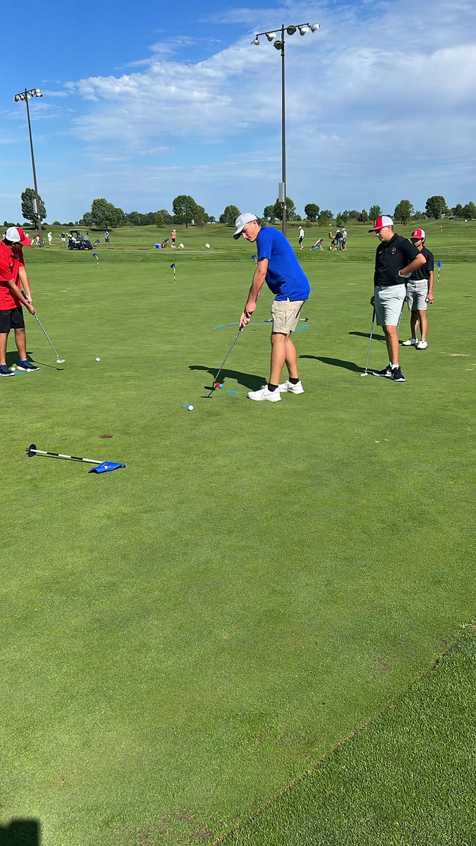 Multi sport Athletes. Sophomore Mark Duessing-Stanich dialing in his putts at The Beautiful BolingbrookGolf Academy <a href="/BHSRaiders/">BHS Athletics</a> <a href="/BHSvolleyball_/">Molly DeSerf</a>