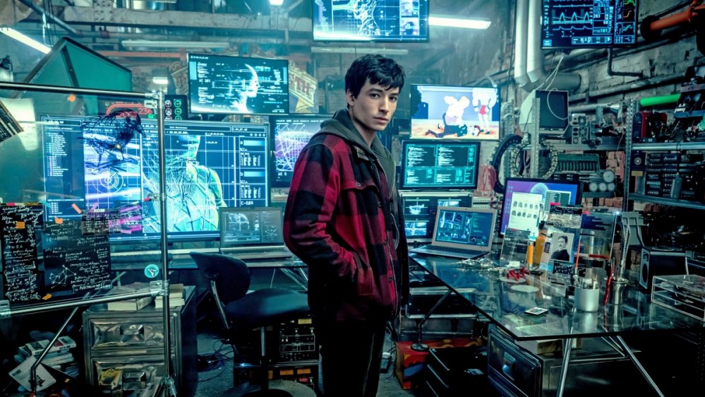 CinemaDrive_'s tweet photo. Warner Bros Discovery is considering 3 options for #TheFlash 

1) Ezra Miller gives an interview explaining their erratic behavior and does limited press

2) Ezra Miller plays no part in the film’s promotion and the role gets recast

3) The film gets completely scrapped

(@THR) https://t.co/YANdynTRyj
