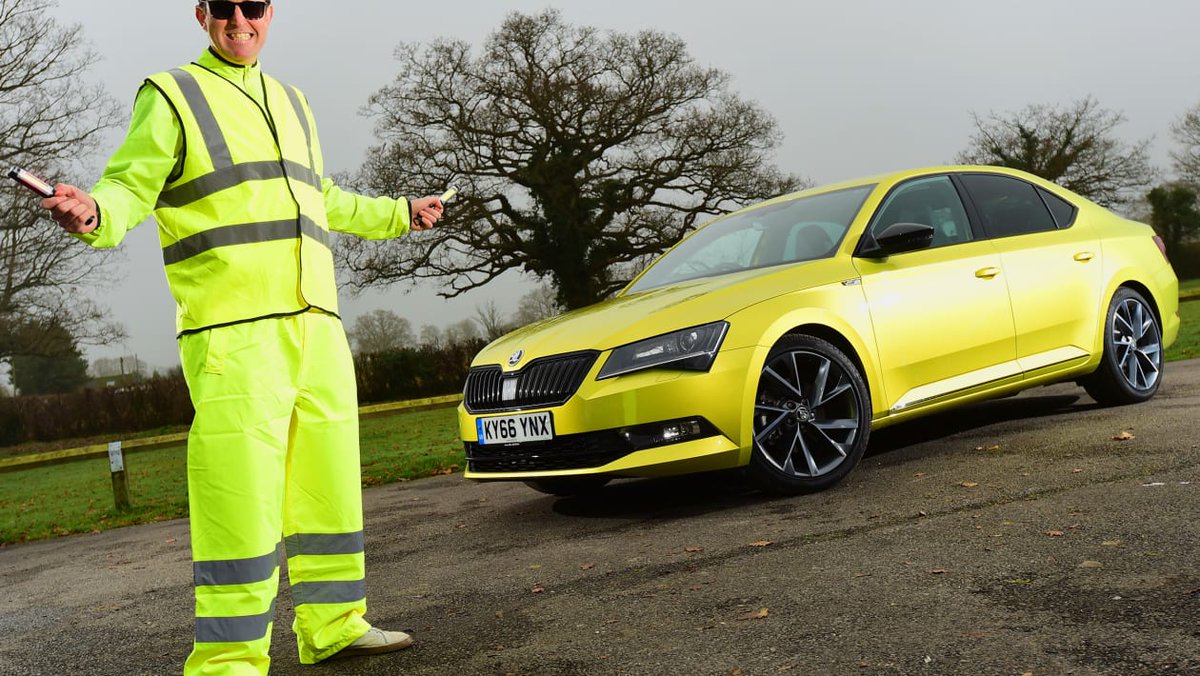 JRRBatchelor's tweet photo. @Johnchallen @SKODAUK_Media I'll ask @steve_cars to borrow his
#BatchMatch https://t.co/q8SVWTNFYl
