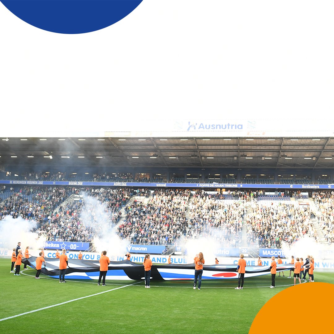 Bij de aftrap van het nieuwe voetbalseizoen mochten afgelopen week kinderen van Ausnutria-medewerkers het veld op om samen het gigantische middenstipdoek te dragen. Een unieke kans! Ondanks de eindstand 0-0 hebben de kinderen een fantastische avond gehad! #scHeerenveen