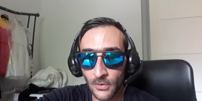 writermatts's tweet photo. FERRAGOSTO E LE FERIE: Guarda la mia nuova live Twitch 

https://t.co/bn6wtdpHlp

#justmatt #twitch #twitchitalia #twitchaffiliate #twitchstreamer #streamer #justchatting #streamersunite #streamers https://t.co/UdRTZkM5nb