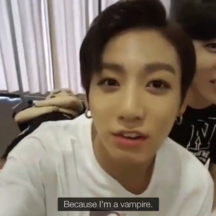 dreamjeons's tweet photo. HE TOLD US AGES AGO THAT HE WAS A VAMPIRE. https://t.co/e1TeEOd8GY