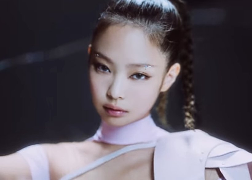 Gentlelalalisa's tweet photo. JISOO AND JENNIE LET ME BREATHE OMYGOD 😳😭 https://t.co/YMPusgLEdW