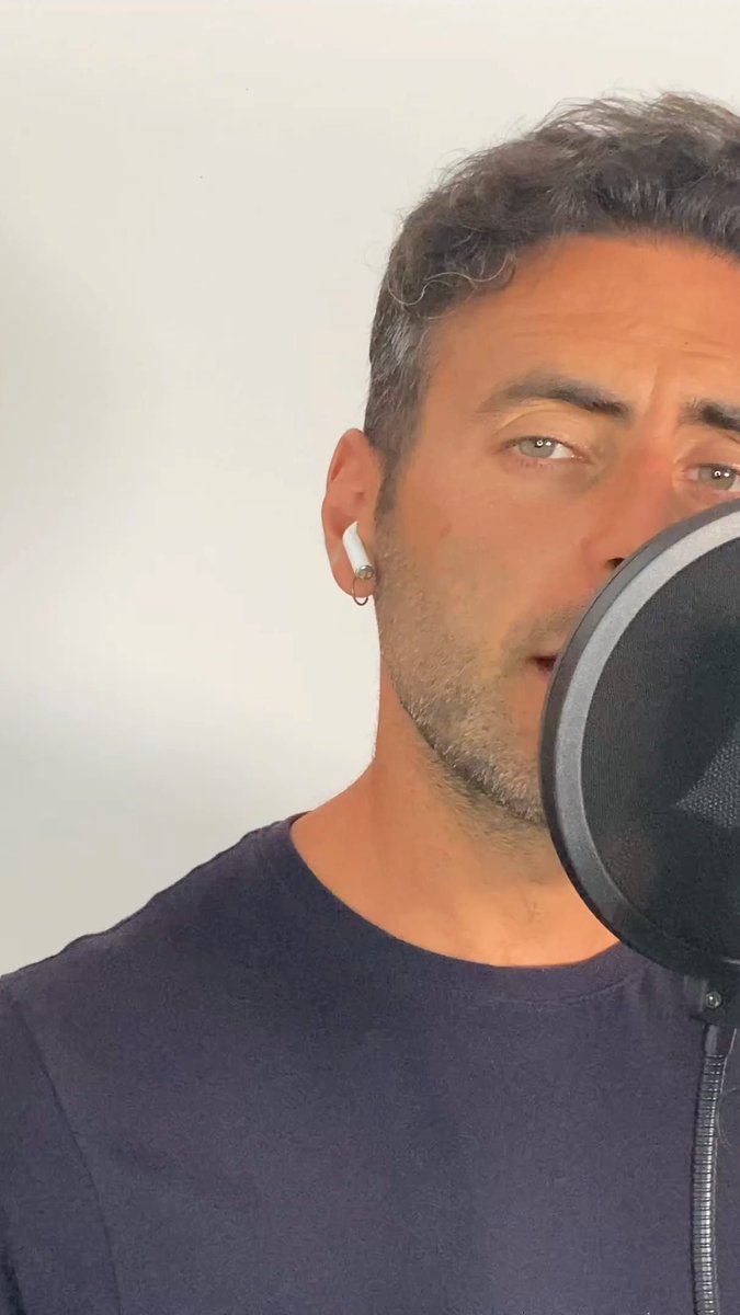 patri_arasitaBA's tweet photo. @Marilo2020gmai2 @antonioaras @Mari_Reyes_ @canalfiesta Muy liada mi Loli he escuchado #CTPO de @antonioaras en @canalfiesta 😍😍😍 hoy es #juevesdebachata #cambiamoslasiestaporlafiesta 🔁😴➡️🎉 Gracias @Mari_Reyes_ https://t.co/etDWHTlBji