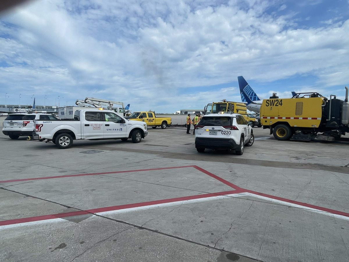 ORDisUNITEDinSAFETY (@ordsafetyunited) on Twitter photo The city of Chicago along with the ORD Deicing team spraying and scrubbing the ramp. Although no FOD walk was scheduled, The ORD Safety Dept was there to offer any assistance. <a href="/OmarIdris707/">Omar Idris</a> <a href="/SashaJDC/">Sasha Johnson</a> <a href="/JohnK_UA/">John Kleberg</a> <a href="/clarida123/">Christine Clarida</a> The city of Chicago along with the ORD Deicing team spraying and scrubbing the ramp. Although no FOD walk was scheduled, The ORD Safety Dept was there to offer any assistance. <a href="/OmarIdris707/">Omar Idris</a> <a href="/SashaJDC/">Sasha Johnson</a> <a href="/JohnK_UA/">John Kleberg</a> <a href="/clarida123/">Christine Clarida</a>