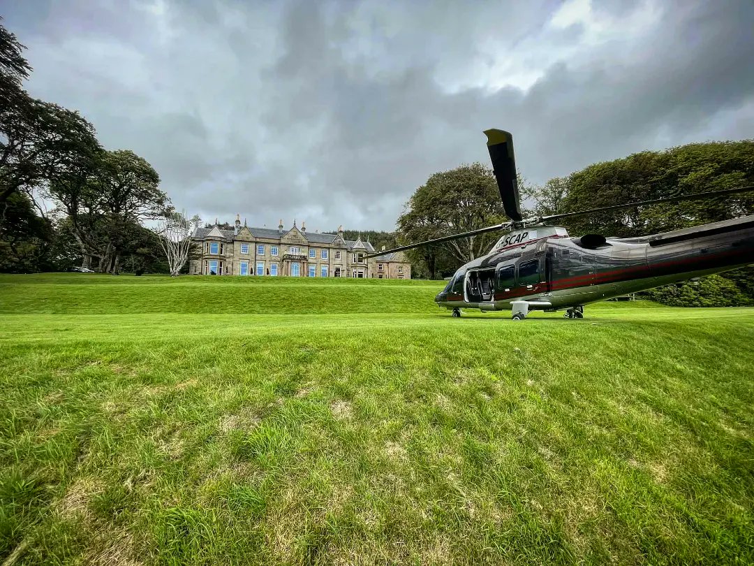 Welcome back to Raasay @sandgrousetravel  🚁 

Its not very often that we have not 1 but 2 AW109 helicopters on our lawn at the same time!

#helicopter
#heliporn
#aw109 #raasay #isleofraasay #isleofskye #luxurylifestyle #luxurytravel #chopper