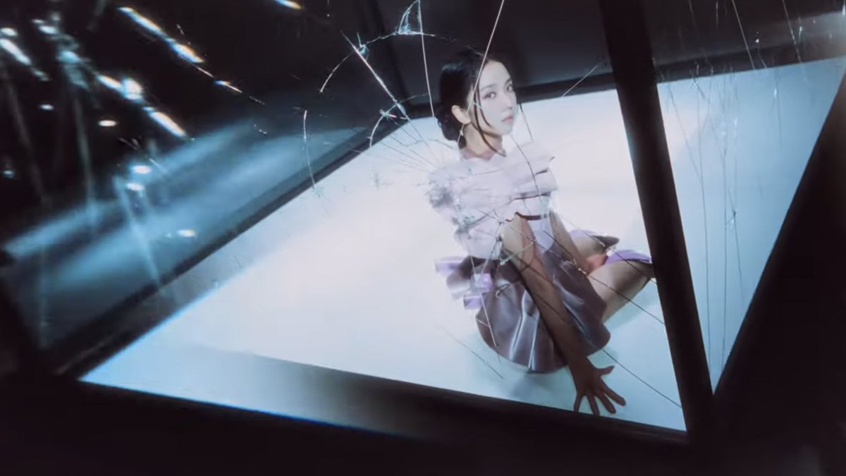 kmjichoo3's tweet photo. Born pink https://t.co/3tTkmwU1UT