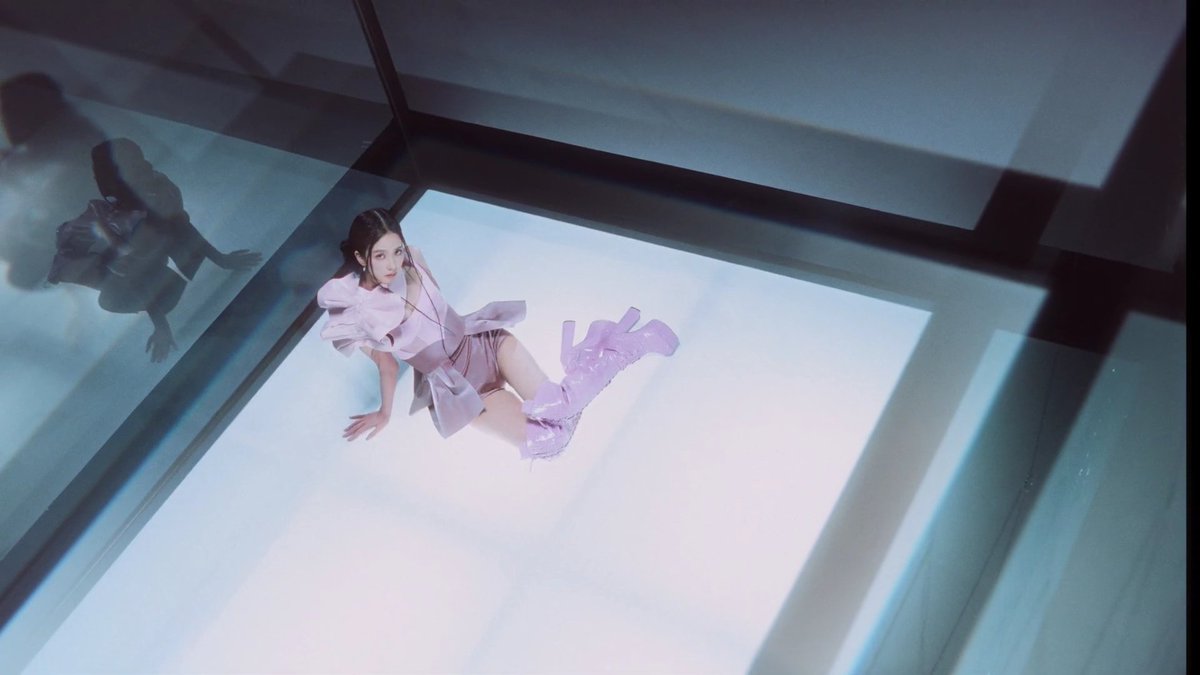 kmjichoo3's tweet photo. Born pink https://t.co/3tTkmwU1UT
