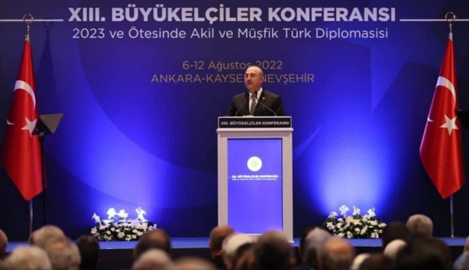 TurkmeneliTurku's tweet photo. TÜFED Başkanı Tütüncü XIII. Büyükelçiler Konferansına katıldı

Dışişleri Bakanlığı tarafından Ankara Sheraton Otelde düzenlenen 13. Büyükelçiler Konferansı açılış toplantısına Türkmeneli Dernekler Federasyonu Başkanı Mehmet Tütüncü'de katıldı. https://t.co/vRBeCzpP4B