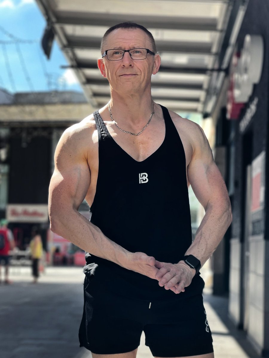 MarkyJns's tweet photo. Hot ☀️ in Cardiff 🥵 https://t.co/ggkA8M31Ok