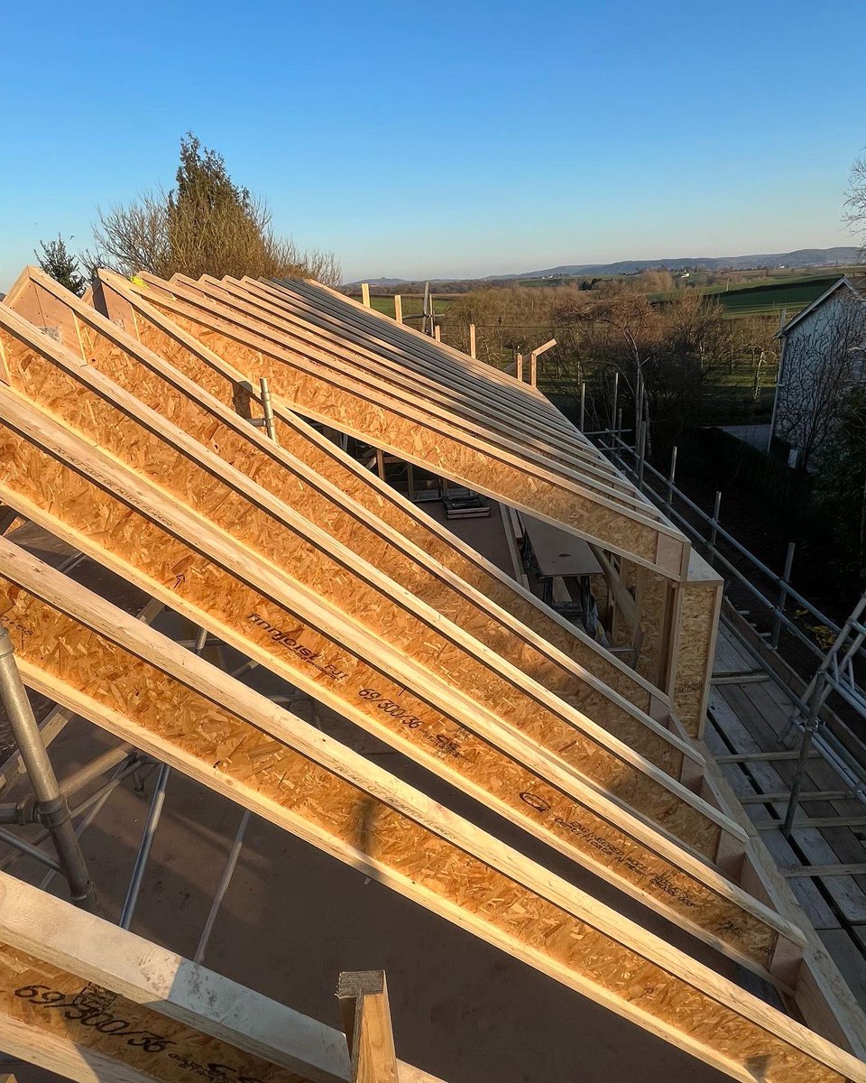 Hawkland tweet media