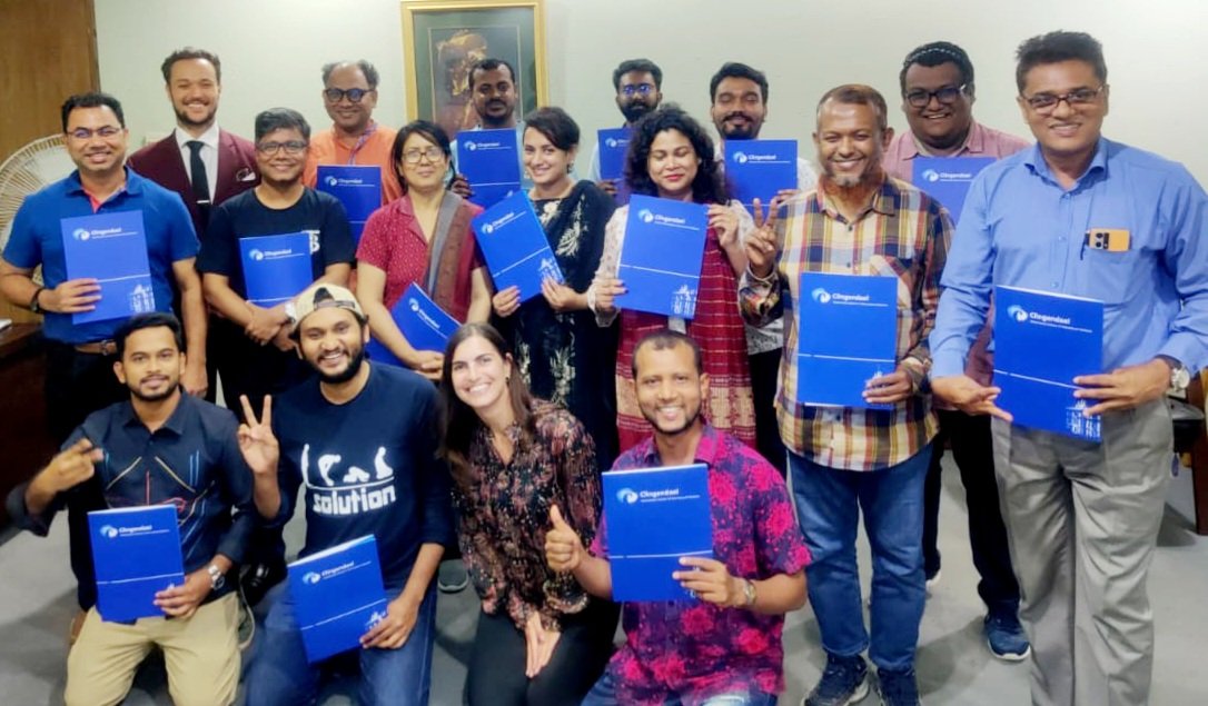 aponfbd's tweet photo. Participated a 3 days long training programme on Negotiation Skills organised by @Clingendaelorg https://t.co/YriBBJ0J5l