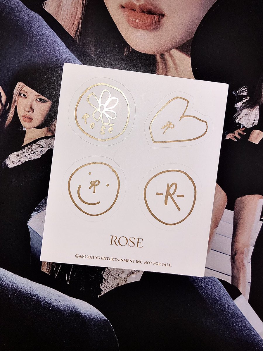 yejibeary's tweet photo. #yejibearyitems
wts lfb ph onhand

unsealed rosé -r- photobook special edition (2nd pre-order)

⤷ php 1100 + sf (850 payo)
⤷ comes with ALL inclusions
⤷ not for sensitive buyers

blackpink bp on the ground gone album solo rose jisoo jennie lisa polaroid sticker set se pb rosie https://t.co/jBWrGjlrxr
