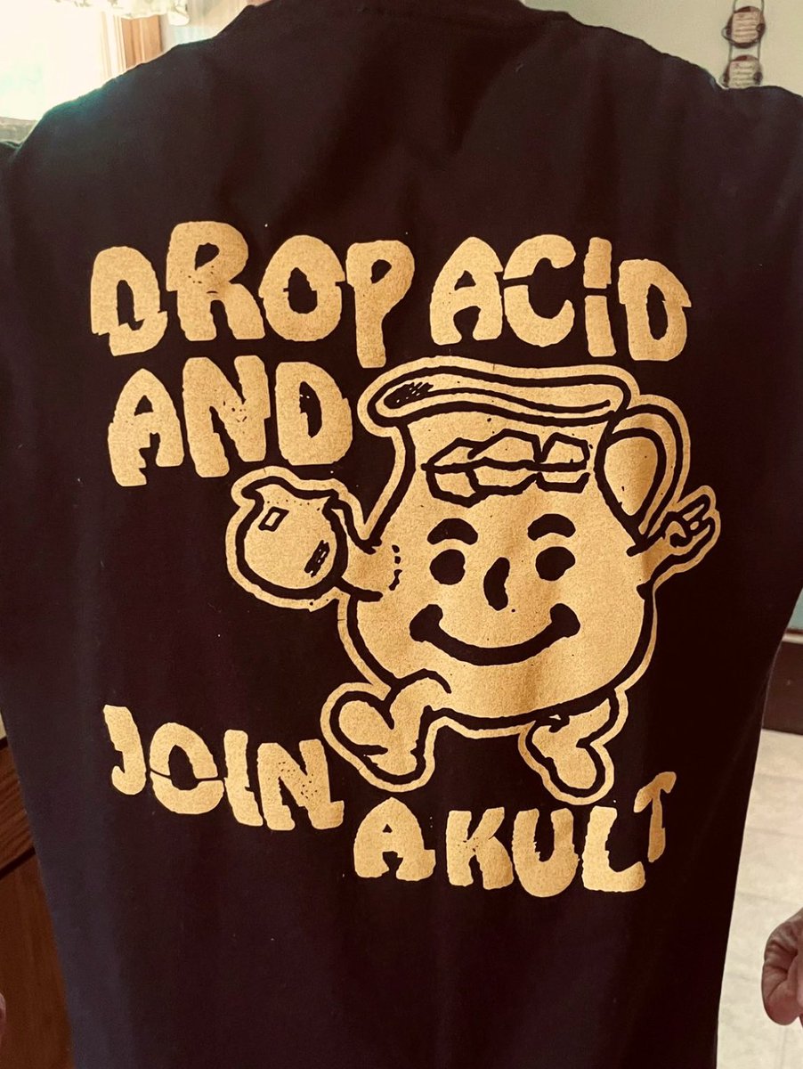shirtsthtgohard's tweet photo. https://t.co/kARY621cnn