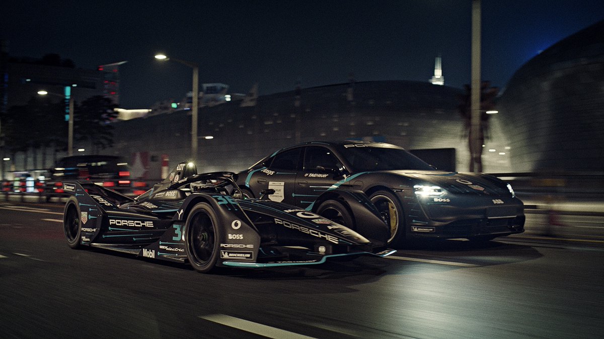 FIAFormulaE's tweet photo. Wow ๐
@PorscheFormulaE will feature a one-of-a-kind all-black livery at the 2022 Hana Bank #SeoulEPrix ๐ค https://t.co/1zwp6oQDDv