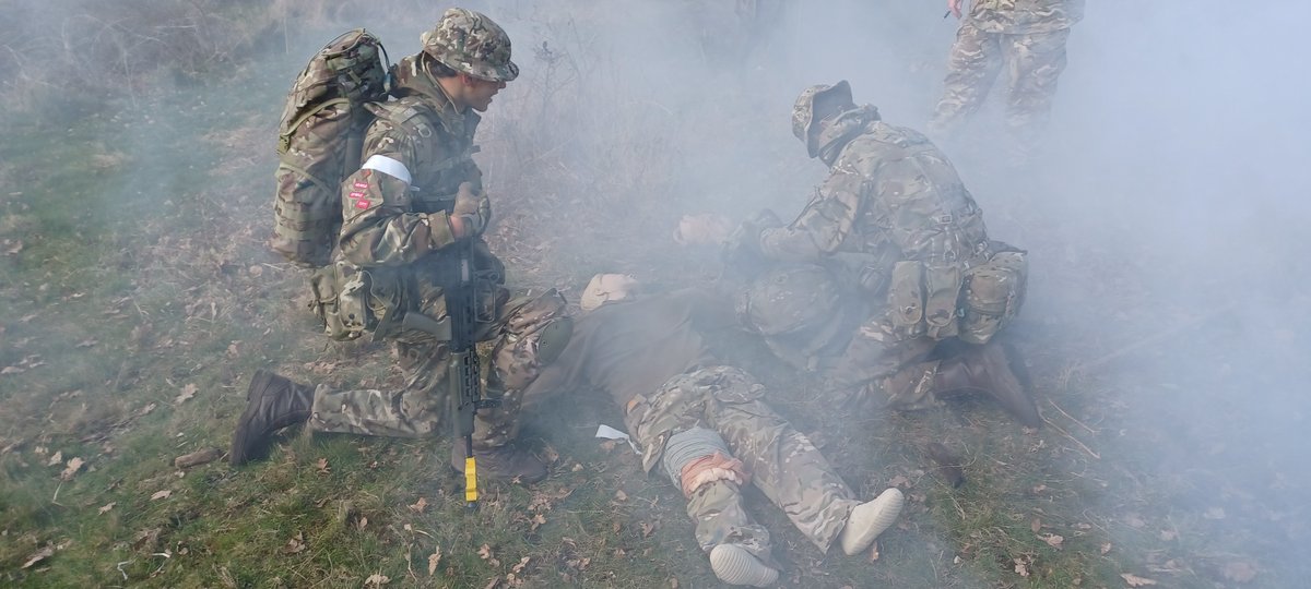 PangCollCCF's tweet photo. All #PanCollCCF cadets receive training in first aid as it’s a core subject within the APC syllabus.
Many cadets have used their first aid skills to save lives in real situations. 
There are a series of national competitions for the best Army Cadets to go up against other teams. https://t.co/XgHgMLi78w