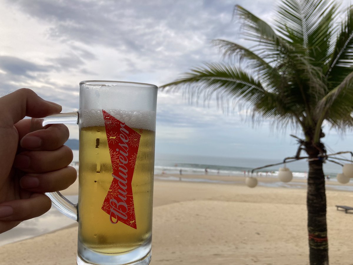 ベトナム ダナン🇻🇳 Biển Mỹ Khê ビールで、乾杯です🍻