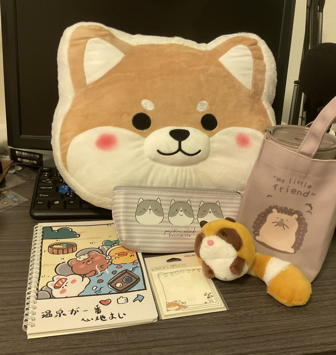 Nemuru_Y's tweet photo. มาสเตอร์ให้ของขวัญวันเกิดโยยุด้วยล่ะ 
ขอบคุณน้า @KingMster5 https://t.co/s4Yp50HPUv