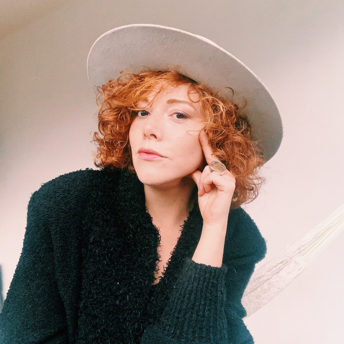 ☀️ #Episode 15 "Activism , Photography  and Music with Laura Beltràn Villamizar" <a href="/lolabelvilla/">Lola Villa</a> Founder of <a href="/Nativphotograph/">Native</a> Director of Photography for ATMOS <a href="/AtmosMag/">Atmos</a>, DJ and music composer

🎙 linktr.ee/theaudioguide

©️ Lola Villa 2021
#podcast #activism #photography #music