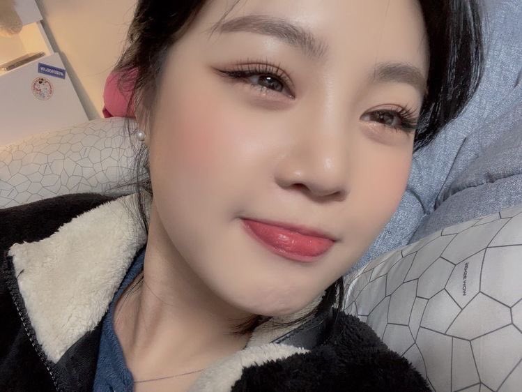 nevies, drop the # for soojin!

SOOJIN DOING WELL 

#WeLoveYouSoojin 
#WeMissYouSoojin
#SoojinDoingWell