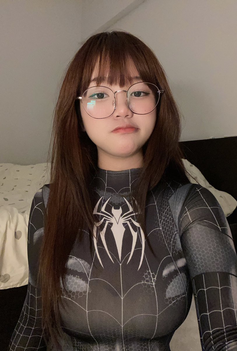 nekonekomeow on Twitter: ":)"