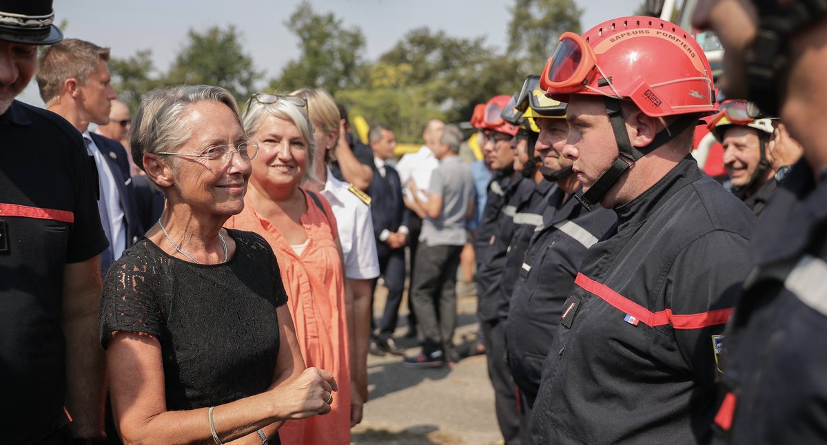 La reprise des incendies en Gironde est un choc. 
À Hostens, je suis venue exprimer tout mon soutien aux sapeurs pompiers et à toutes les forces mobilisées. 

Je sais aussi l’engagement des élus et des habitants : leur solidarité est exemplaire.