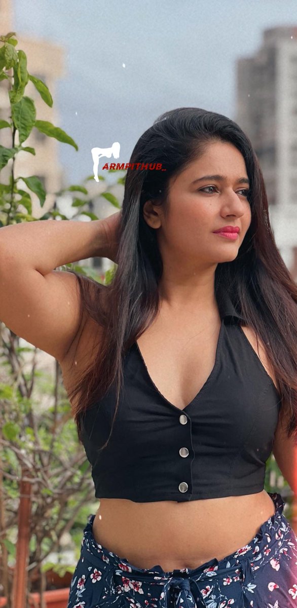 ArmpitHub_'s tweet photo. Wanna be that hair 
And should stay there on that fat wet clean Armpits forever 🤤🤤🥵🥵🥵 https://t.co/alPP9m8DDX