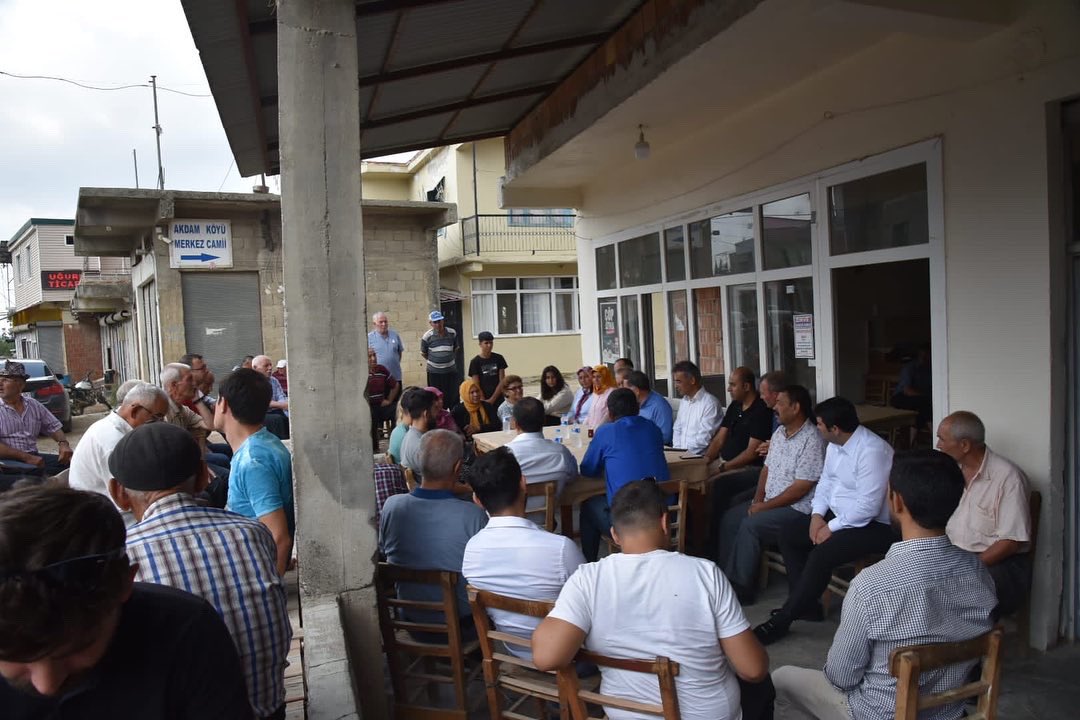 islambunul's tweet photo. Milletvekilimiz Sn. @ahmetzenbilci’nin bugün #Kozan ilçemizde gerçekleştireceği programlara #Akdam Mahallemizden başladık.

Muhtarımız, esnaflarımız ve vatandaşlarımızla muhabbet edip, taleplerini aldık. Milletimizin hizmetindeyiz.

#Hedef2023 https://t.co/WcmB0idLYI