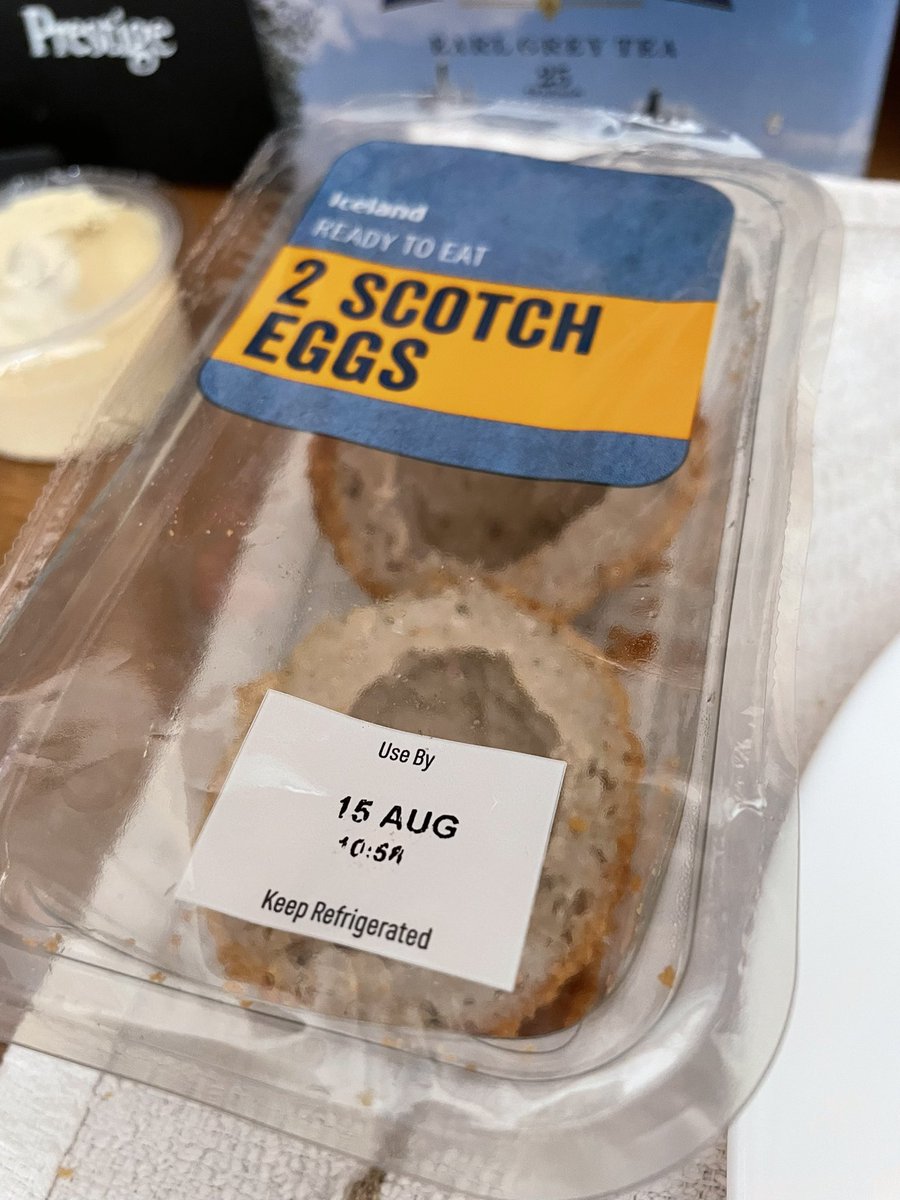 Thanks <a href="/IcelandFoods/">Iceland Foods ❄️</a> a scotch egg without any egg inside!