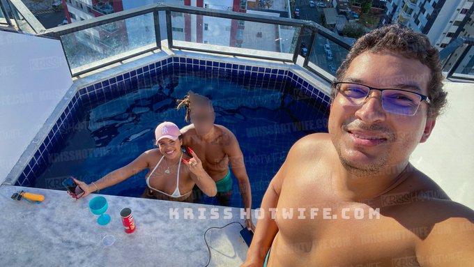 TBT de hj lembrando essa safadeza gostasa na piscina que aprontei com um amigo + @realizadorbaofc + 1<a href="/tag/halloween"class="tags"><span>#halloween</span></a>