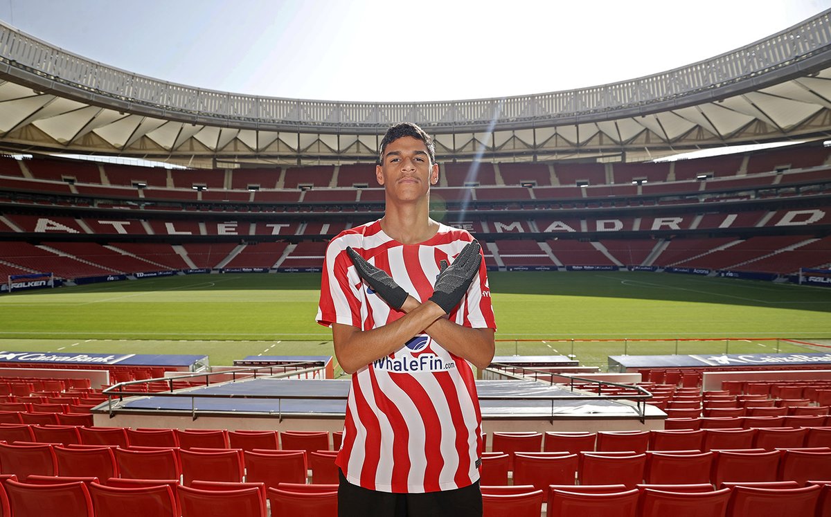 Atleti's tweet photo. Bem-vindo, @luvadepedreiro! 🤩🙅‍♂️ https://t.co/TZ4GKFuXHc