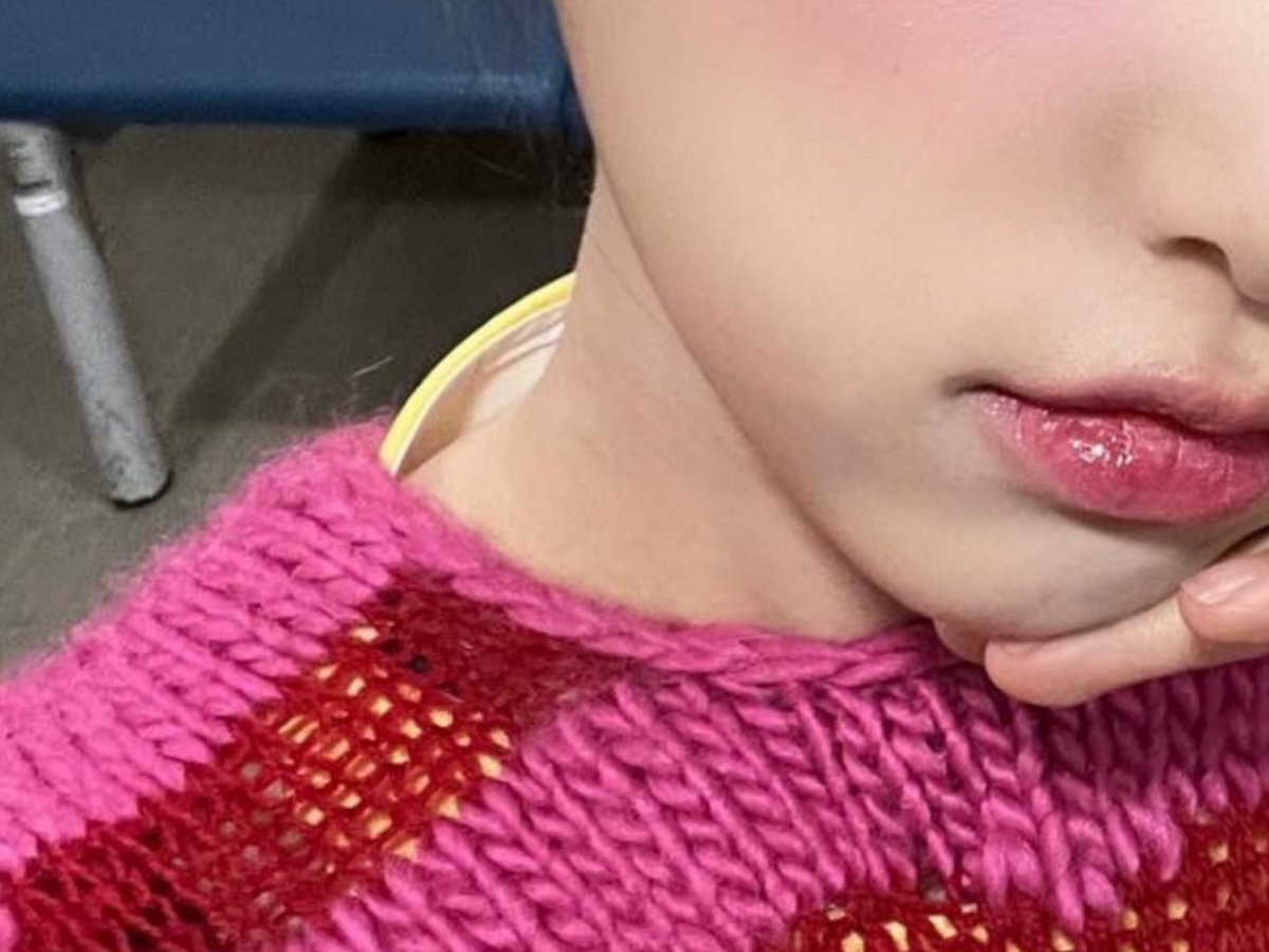 idrshy's tweet photo. #최예나 예나 사분할 성공했어..♡ https://t.co/ktLovzkfnR
