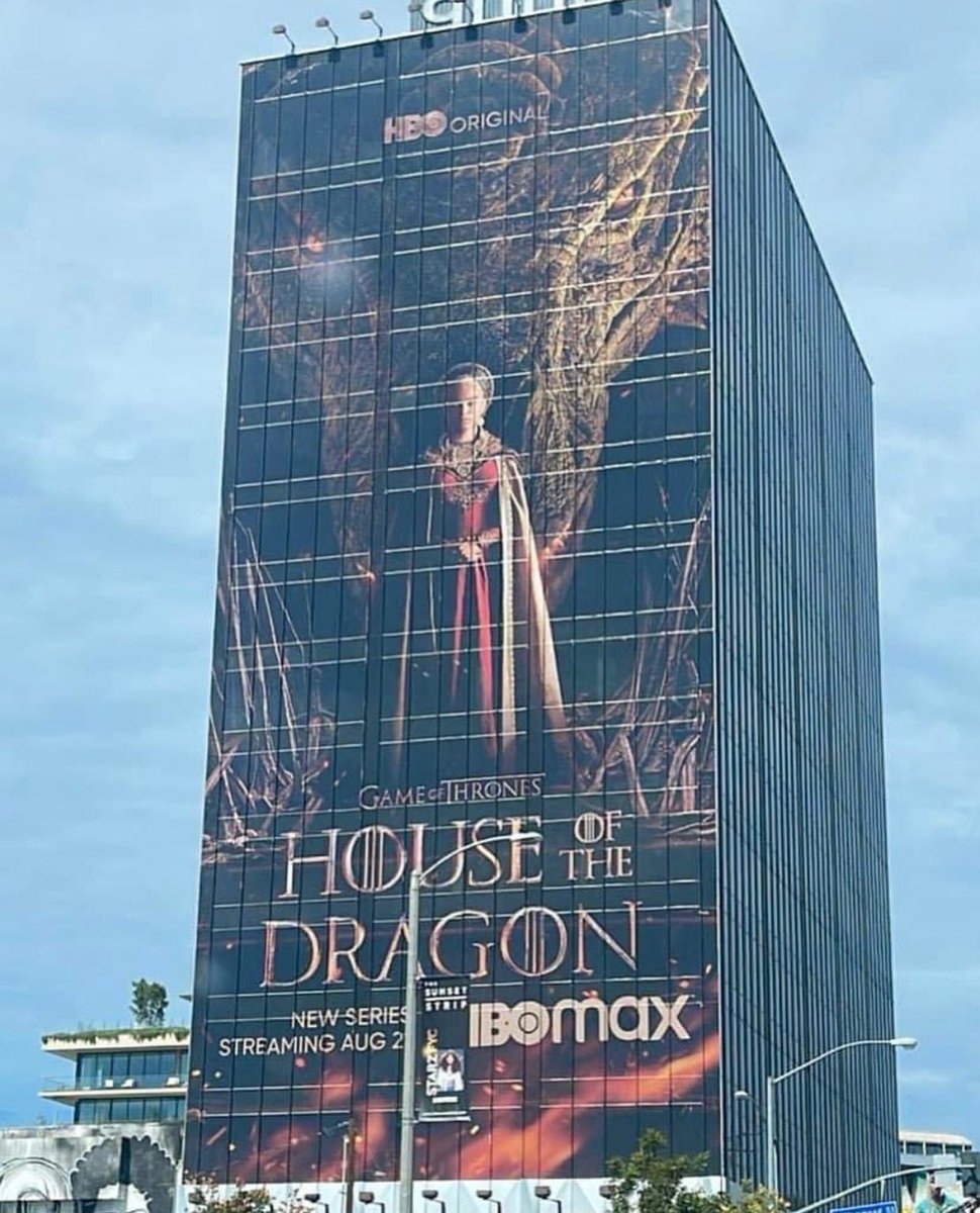 #HouseOfTheDragon with awesome advertising 🔥🔥