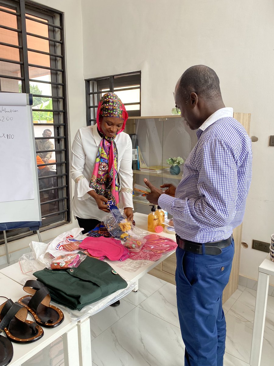 amaofei's tweet photo. It is always exciting to engage with #youngentrepneurs across #GH.This week we had an inspiring time in #Kumasi with cohort2 of the @OrangeCornersGH extension program. @NLinGhana is committed to supporting and creating sustainable jobs for youth in #GH. See you in #Ho next week! https://t.co/wswZkAhMxp