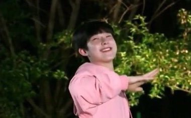 dearsunjake's tweet photo. a thai engene pointed out that jake give the same reaction back then at the i-land when sunoo dance to a gg song and does cute thing on the show earlier 😭🤍 https://t.co/BZvRipeCVs
