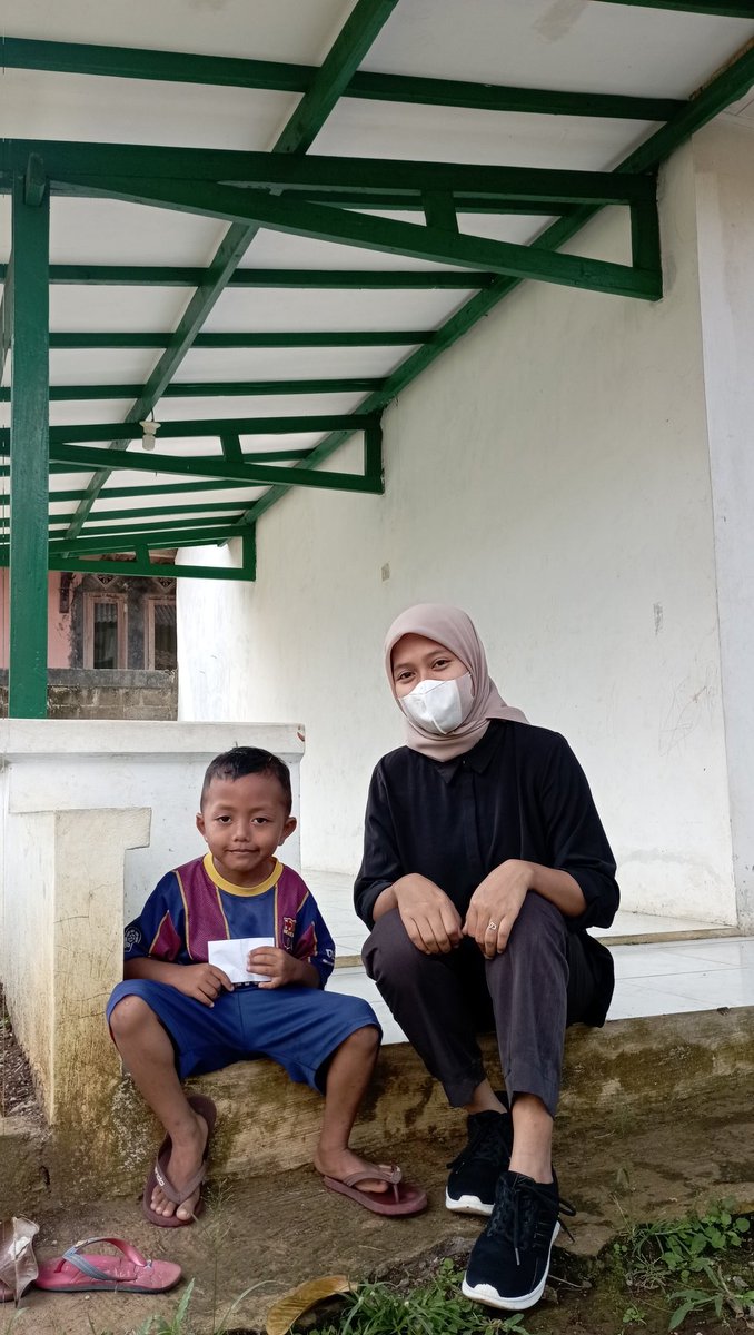 nsasaa_'s tweet photo. ini ada dokumentasi sewaktu aku ngerjain penugasan aksi kita https://t.co/3JGL5bpZ8E