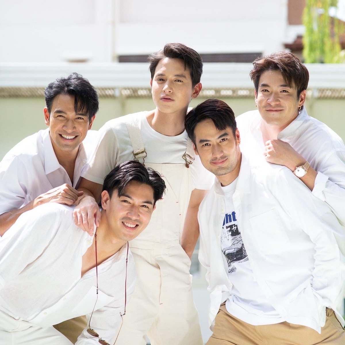 khondeeteenhai's tweet photo. วันหยุดไม่รู้จะไปไหนดี งั้นไปเที่ยวกับพี่กันมั้ยค้าบบบ 🤍

#คนดีที่ไหน #khondeeteenhai https://t.co/ZOx9UgtBKP