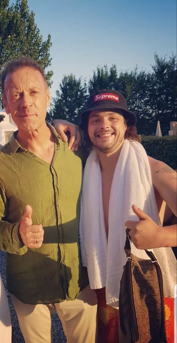 𝔖𝔲𝔩 𝔰𝔢𝔱, 𝔠𝔬𝔫 𝔦𝔩 𝔪𝔞𝔢𝔰𝔱𝔯𝔬!  #roccosiffredi #filmporno #sulset #photooftheday #photography #summer2022 https://t<a href="/tag/roccosiffredi"class="tags">#roccosiffredi</a><a href="/tag/filmporno"class="tags">#filmporno</a><a href="/tag/photooftheday"class="tags"><span>#photooftheday</span></a><a href="/tag/photography"class="tags"><span>#photography</span></a><a href="/tag/sulset"class="tags"><span>#sulset</span></a><a href="/tag/summer20"class="tags"><span>#summer20</span></a>