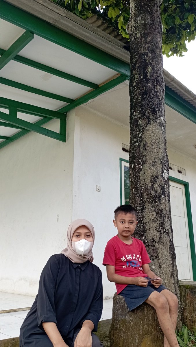 nsasaa_'s tweet photo. ini ada dokumentasi sewaktu aku ngerjain penugasan aksi kita https://t.co/3JGL5bpZ8E