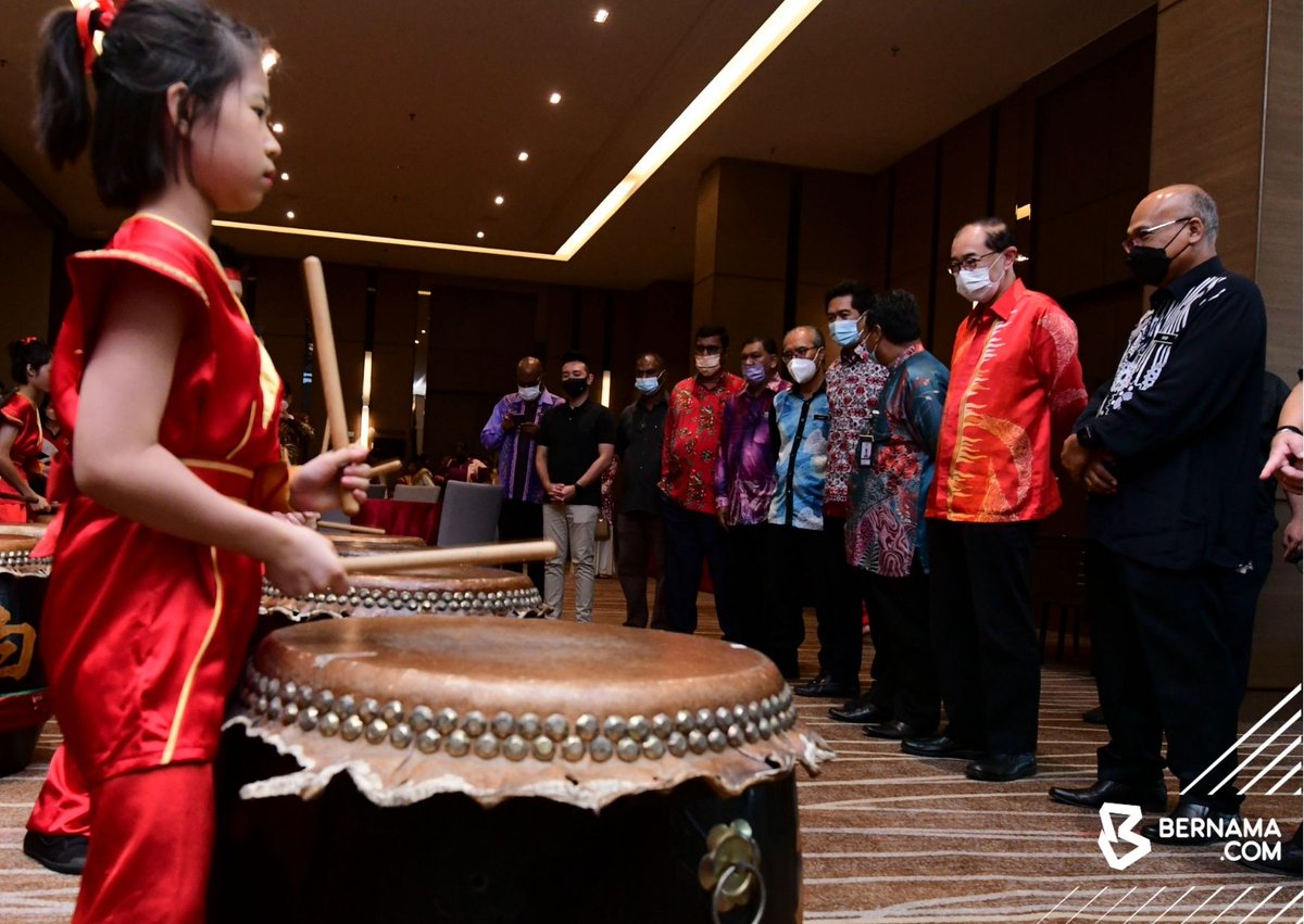 RT <a href="/bernamadotcom/">BERNAMA</a>: Tahap penguasaan Bahasa Melayu sekolah vernakular meningkat 

<a href="/KemPendidikan/">KPM</a> 

bernama.com/bm/am/news.php…