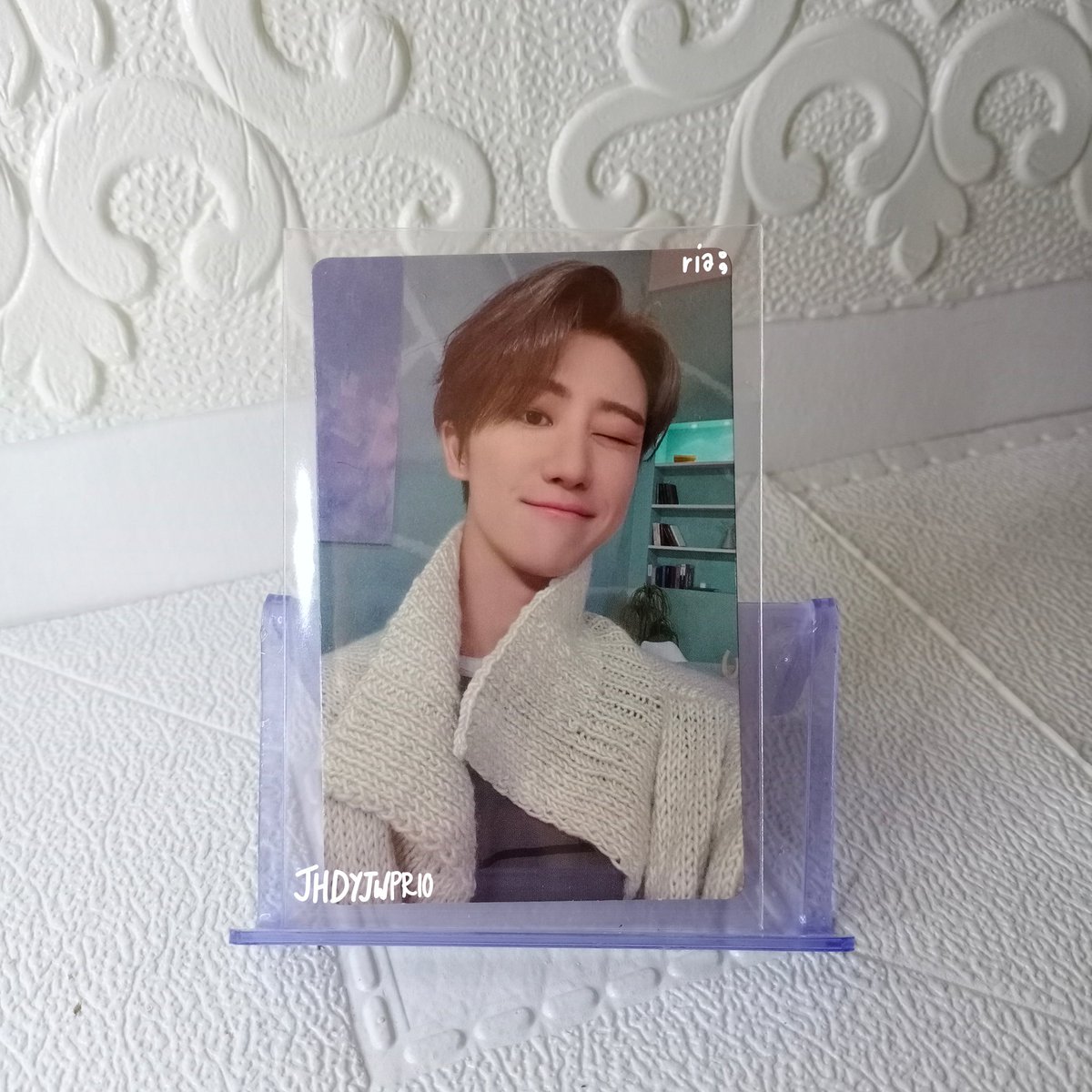JHDYJWPRI0's tweet photo. wts lfb ph only on sale! 

- minghao wink attaca carat ver
- free pf if will claim today
- 50 pesos only
- in good condi
- gcash / sco or direct ggx , flash
- reply dm to claim

t. minghao wink attaca seventeen pc photocard the8 https://t.co/7KiFeRESgb