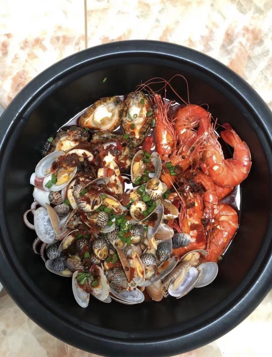 xiaopingguo678's tweet photo. 今天自己亲自动手风雨无阻😋 #花甲 #芹菜炒牛肉 https://t.co/8OkF8nGYYc