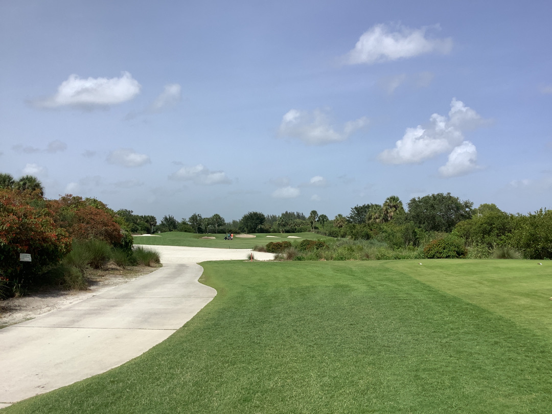 AudubonIntl's tweet photo. #AIMOTD @PBCOspreyPoint has maintained #ClassicSanctuary certification since 2011. A few of their environmental efforts include:

- Maintaining vegetative buffers
- Naturalizing out of play areas
- Establishing educational signage

#GreenGolf @GCSAA @USGA @pbcparks https://t.co/jOFNqyU0ii