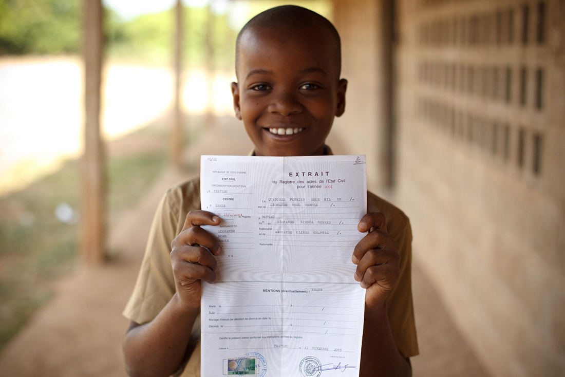 DominoCharity's tweet photo. Yesterday was the African Day of Vital Statistics and Vital Statistics (ECSV).
1 in 2 children in Africa has no legal identity.
Photo: #unicef_cameroun
#onelove
#onefamilly
#onehandforall https://t.co/A4Rzf0NWbx