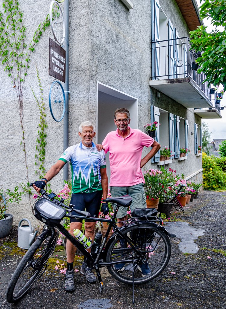 We're on a roll now with the family album! 😁 

Next up is Fried &amp; Kas from the Netherlands, who we'd the pleasure of hosting as part of Fried's 100 Cols challenge - a 4100km/100 cols challenge that some do as one trip or others do in sections over a period of time. 

#cycling