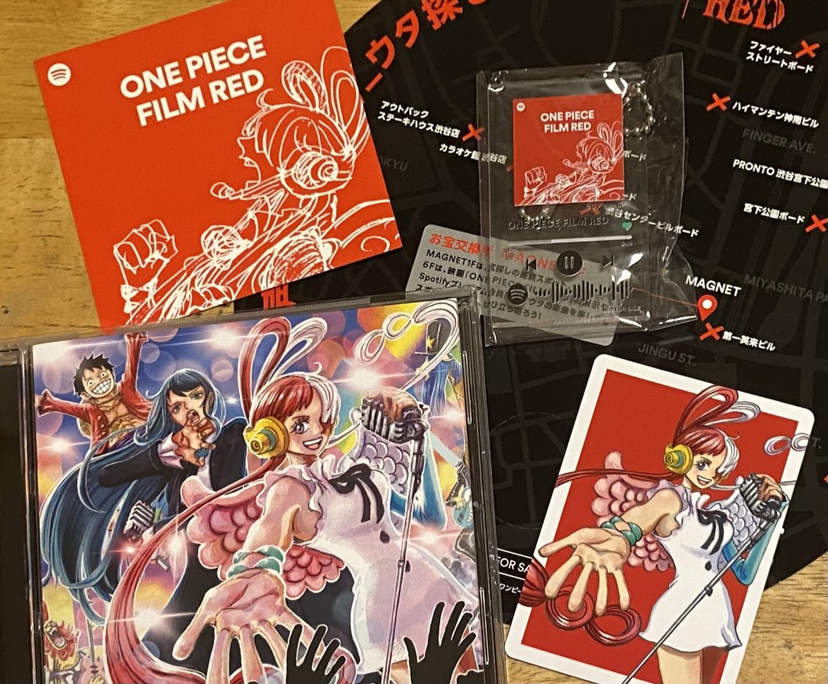 ひたすら渋谷で宝探し✨CDのトレカにステッカーにアクキーまで!ポスターも良すぎー!!ゆっくりワンマガも読めたし、ゲーセンでも安めにフィギュアとれたし満足〜。TSUTAYAやタワレコをはじめ、街中がAdoさんやウタ、REDで溢れててすごい!! 